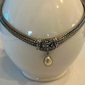Chunky Silver necklace with pearl drop.